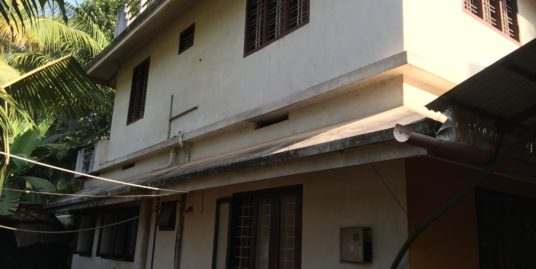 1200 sqft House and  9.5 Cents Land for Sale in Ponnukkara, Thrissur District