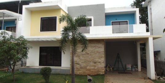 3 bedroom villa on 5 Cents of land for Sale at Thrissur, kerala.