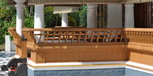 Beautiful Villa with Naalukettu and Nadumuttam for Sale At Kottayam