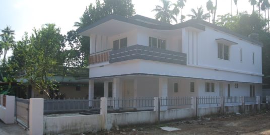 Beautiful, elegant, ready to move in 4bhk house at a very convenient location!