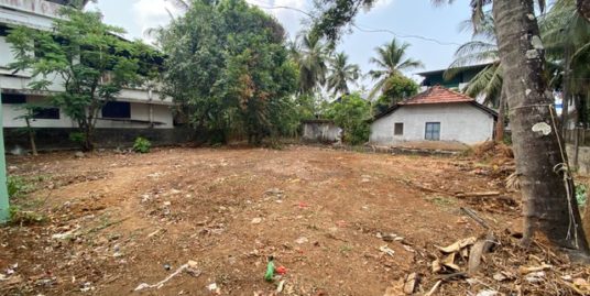 RESIDENTIAL LAND FOR SALE IN KUTTUMUKKU