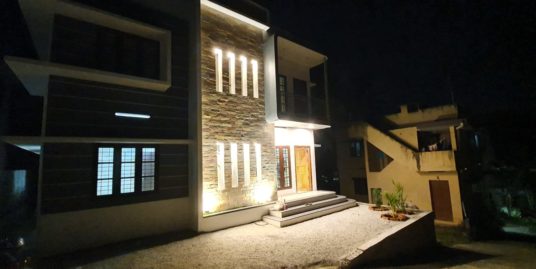 Villa with 1800 sq. ft. for sale in Kazhakkoottam city. My new house for sale is 4 bedrooms with bathroom attached.