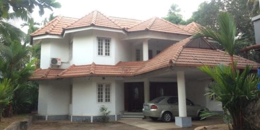 Luxury house for sale in Guruvayur