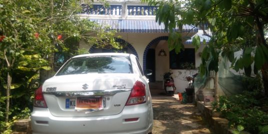 6 cents plot with old house for sale