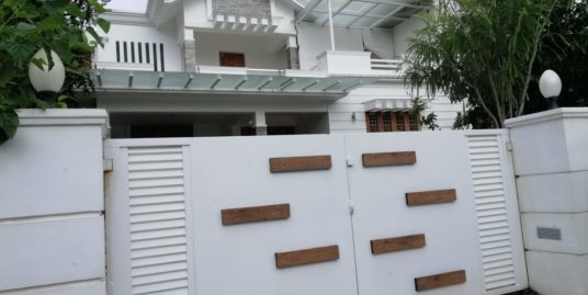 4 BHK Independent House/Villa in Chembukkav