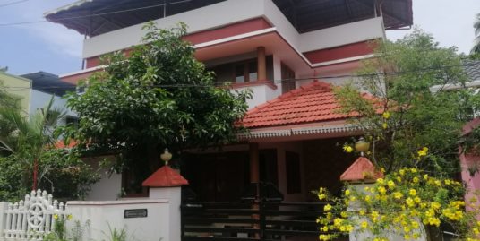 1800 Sq.Ft Independent House/Villa for sale at Athani, Thrissur