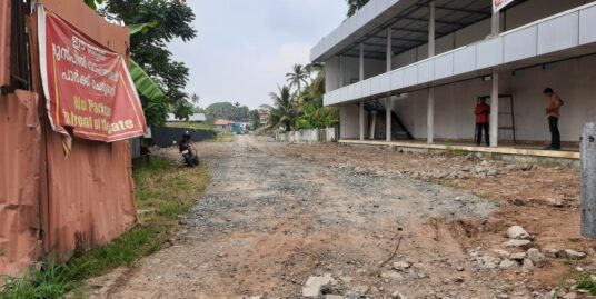 VYTTILA- 4 ACRES OF OPEN LAND FOR COMMERCIAL PURPOSE , Rs 3000 PER CENT