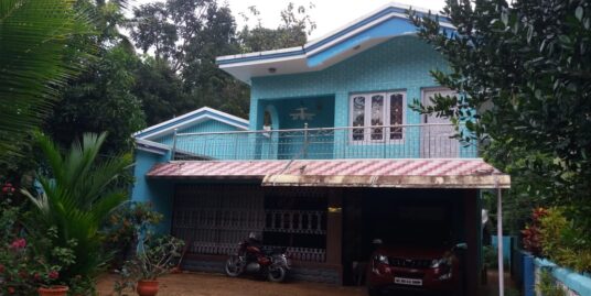 18 cent il വീടും വസ്തുവും വില്പനക്ക് Pramadom Pathanamthitta