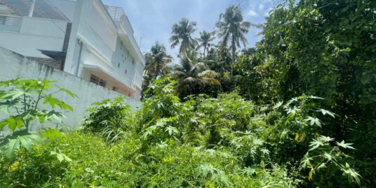 5.5cent residential land for sale in Kariattukara
