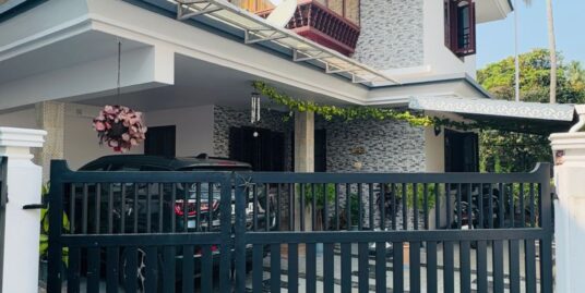3 BHK house for sale near Main road, Kuttoor, Thrissur